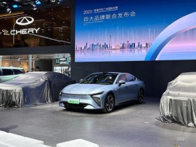 需要注意的是,盛夏最清爽的三组配色,很好看!